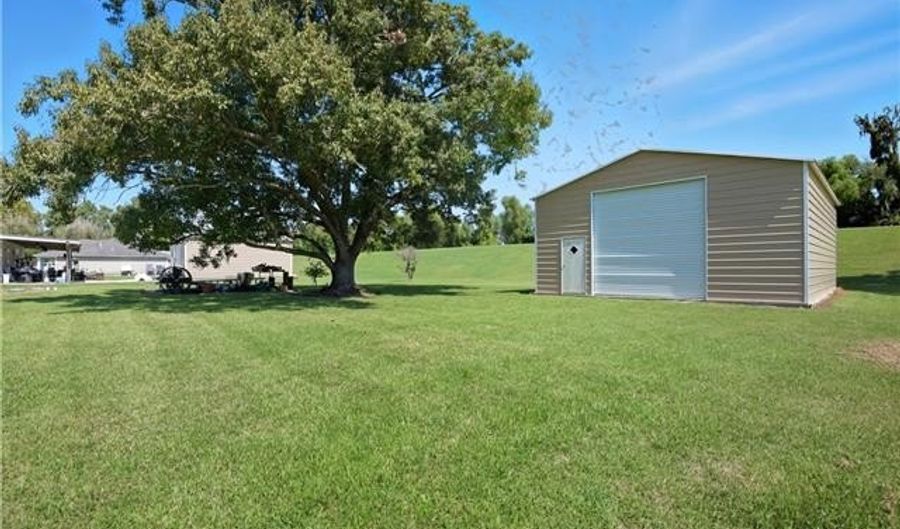 13053 HIGHWAY 23, Belle Chasse, LA 70037 - 4 Beds, 3 Bath