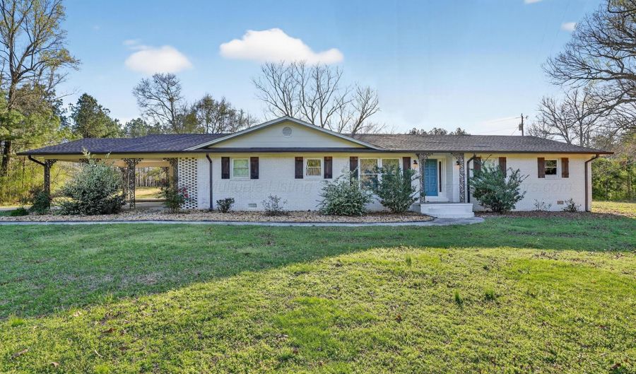 447 COUNTY ROAD 3945, Arley, AL 35541 - 4 Beds, 3 Bath
