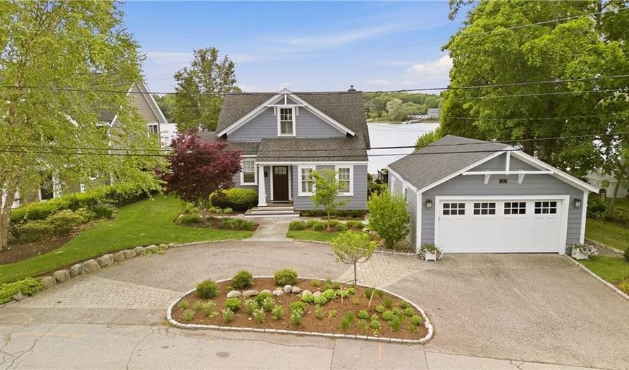 11 Opechee Dr, Barrington, RI 02806 - 4 Beds, 3 Bath