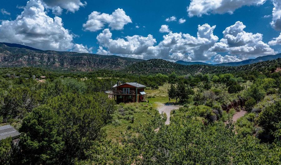 5 Mescalero Rd, Bent, NM 88314 - 3 Beds, 3 Bath