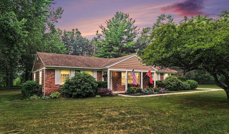 219 Jackson St, Allegan, MI 49010 - 3 Beds, 3 Bath
