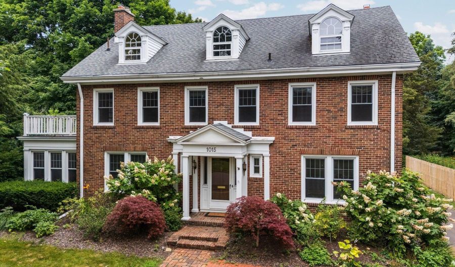 1015 Olivia Ave, Ann Arbor, MI 48104 - 5 Beds, 5 Bath