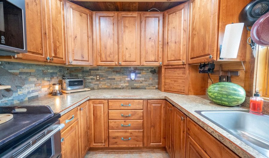 322 DEVILS HALF ACRE Rd, Accident, MD 21520 - 5 Beds, 3 Bath