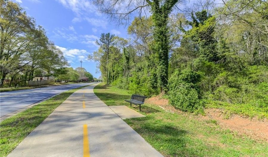 213 OHM Ave, Avondale Estates, GA 30002 - 3 Beds, 3 Bath