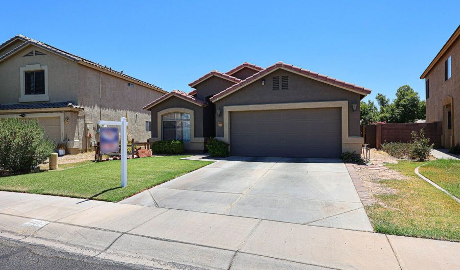 2209 N 105TH Ave, Avondale, AZ 85392 - 3 Beds, 2 Bath