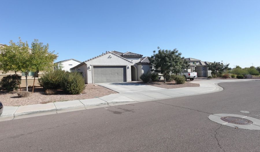 541 S 201ST Ave, Buckeye, AZ 85326 - 4 Beds, 4 Bath
