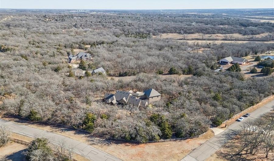 14201 Little Hickory Rd, Arcadia, OK 73007 - 3 Beds, 5 Bath