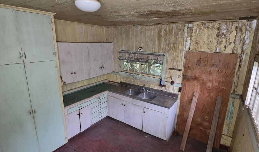 47-4742 HONOKAA WAIPIO Rd, Honokaa, HI 96727 - 4 Beds, 2 Bath