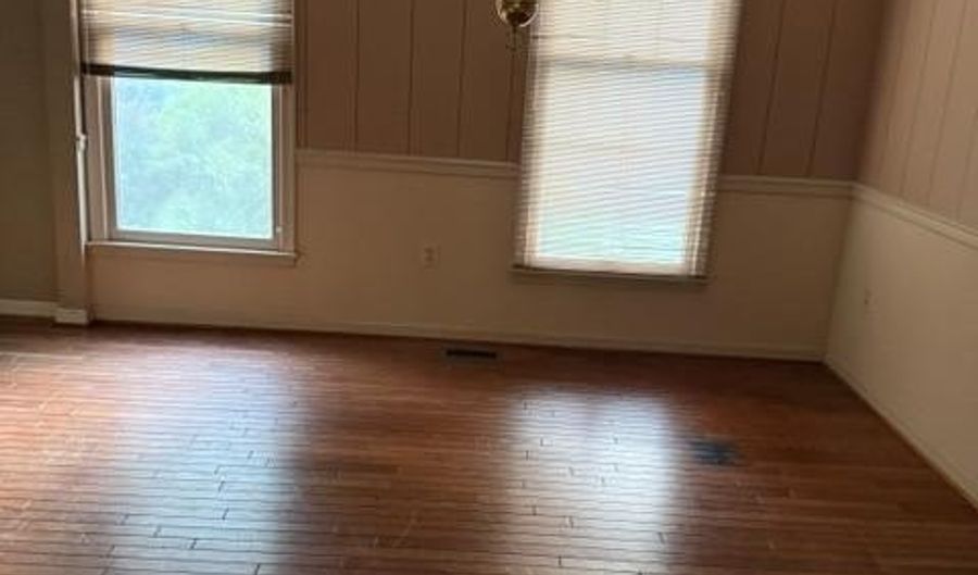 1437 KINGS MANOR Dr, Bowie, MD 20721 - 4 Beds, 4 Bath