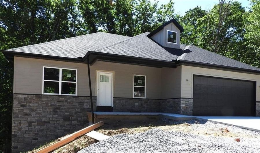 6 Marionet Cir, Bella Vista, AR 72714 - 5 Beds, 3 Bath