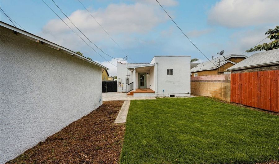 1911 W 65th, Los Angeles, CA 90047 - 3 Beds, 2 Bath