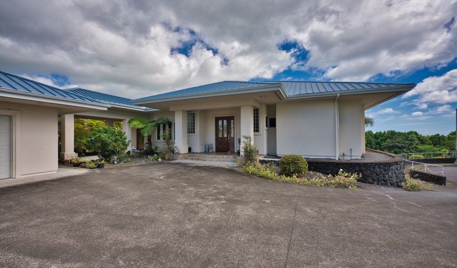 1055 KIKAU Pl, Hilo, HI 96720 - 2 Beds, 3 Bath