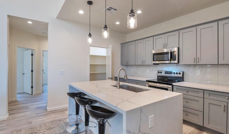 12649 W MADERO Dr, Arizona City, AZ 85123 - 3 Beds, 2 Bath