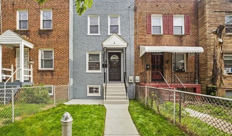 5623 EADS St NE, Washington, DC 20019 - 3 Beds, 2 Bath