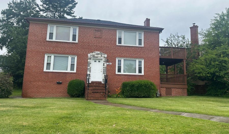 726 MARTIN Dr, Baltimore, MD 21229 - 5 Beds, 5 Bath