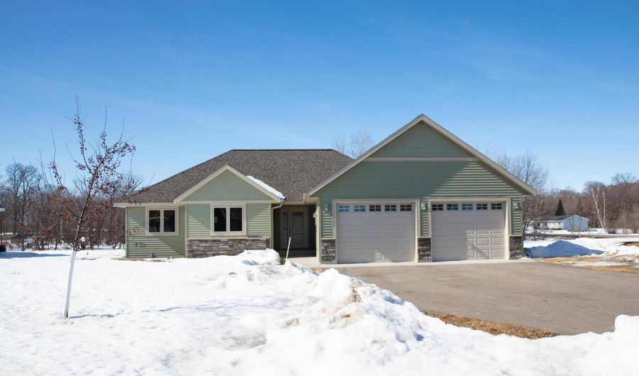 1622 Donway Ct NE, Alexandria, MN 56308 - 4 Beds, 3 Bath