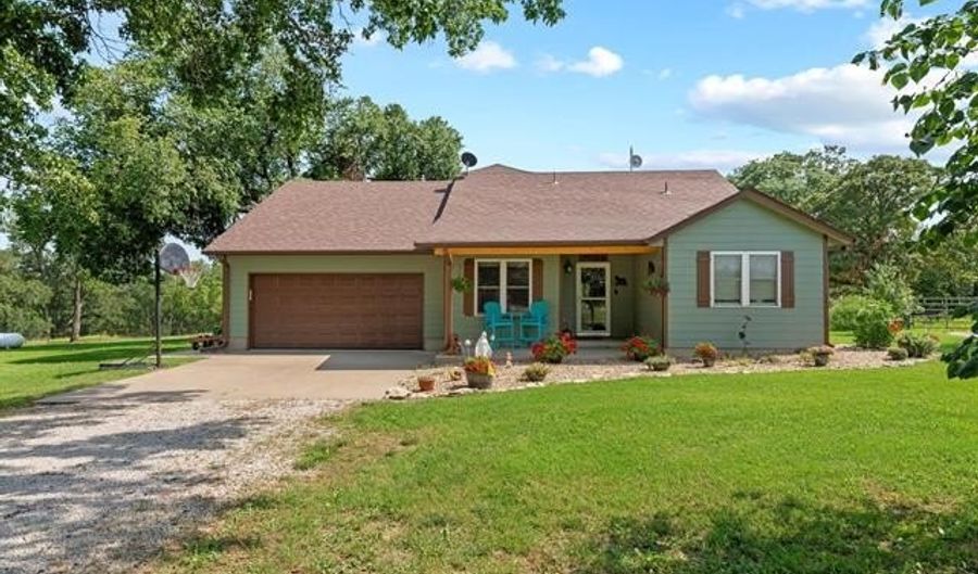 782 County Road 2740, Bartlesville, OK 74003 - 3 Beds, 3 Bath