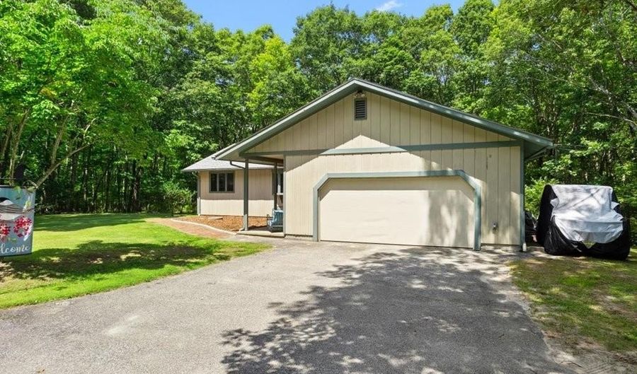 515 Williams Crossing Rd, Coventry, RI 02816 - 3 Beds, 3 Bath