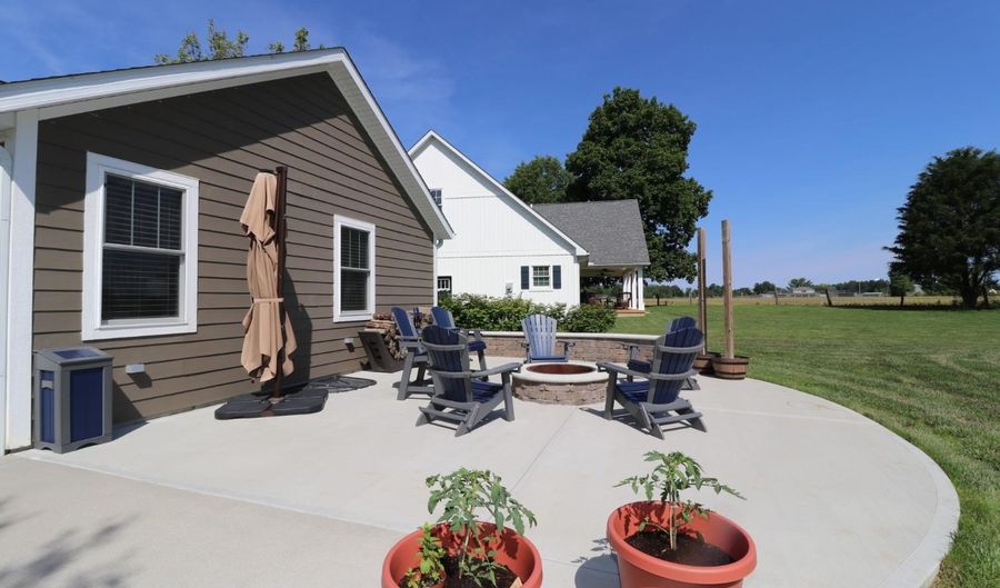 102 Shale Ct, Batesville, IN 47006 - 4 Beds, 3 Bath