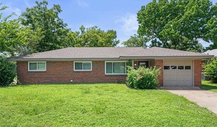 961 Yale Dr, Bartlesville, OK 74006 - 3 Beds, 1 Bath