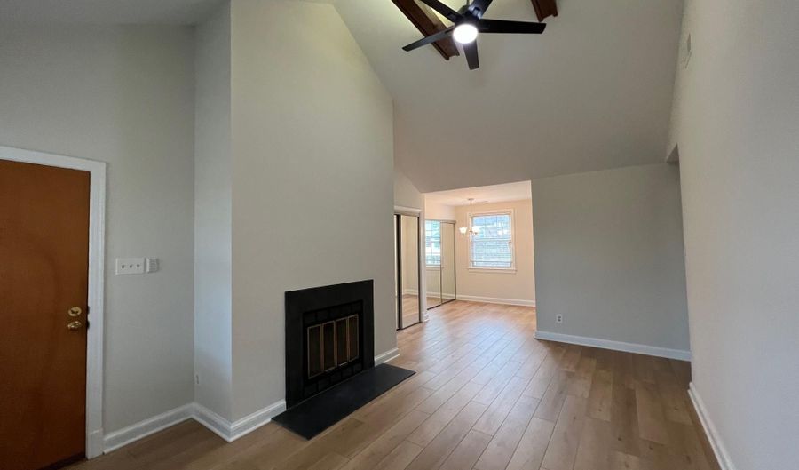 2809 ARLINGTON Blvd 149, Arlington, VA 22201 - 1 Beds, 1 Bath