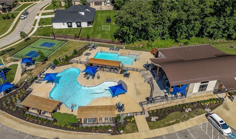 4301 S 86th St, Bentonville, AR 72713 - 4 Beds, 4 Bath