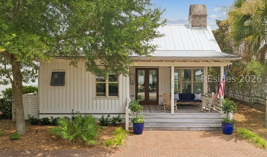 752 Old Moreland Rd, Bluffton, SC 29910 - 3 Beds, 4 Bath