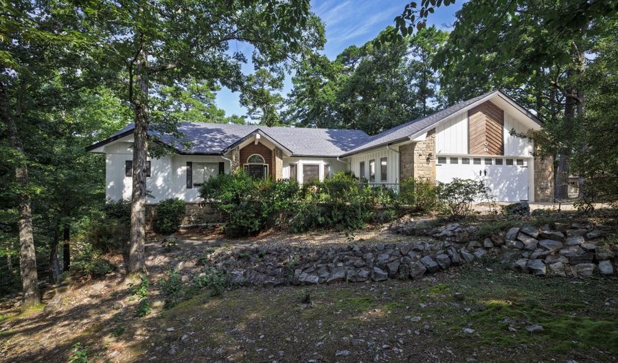 13 Narvaez Way, Hot Springs Village, AR 71909 - 4 Beds, 4 Bath