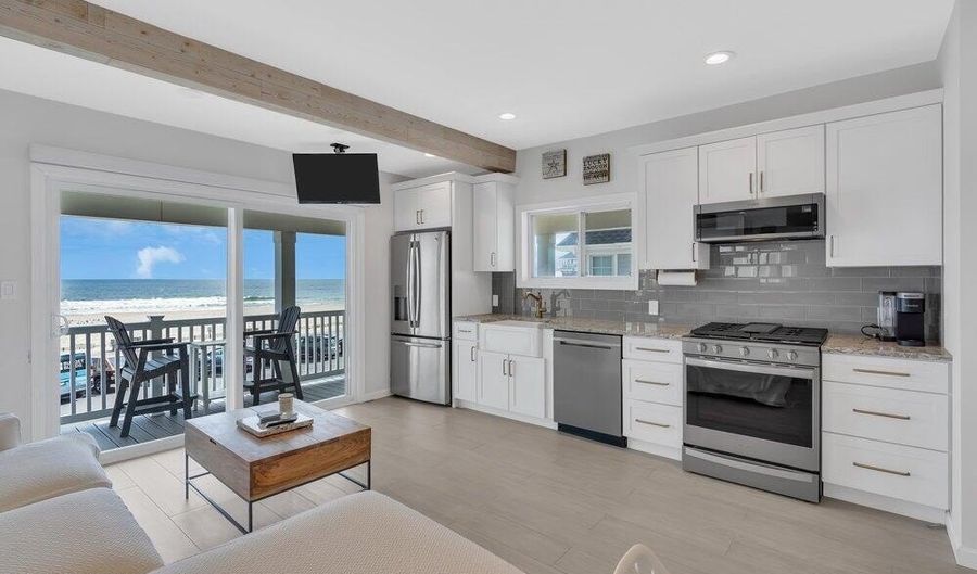 903 Ocean Ave N 4, Belmar, NJ 07719 - 2 Beds, 1 Bath