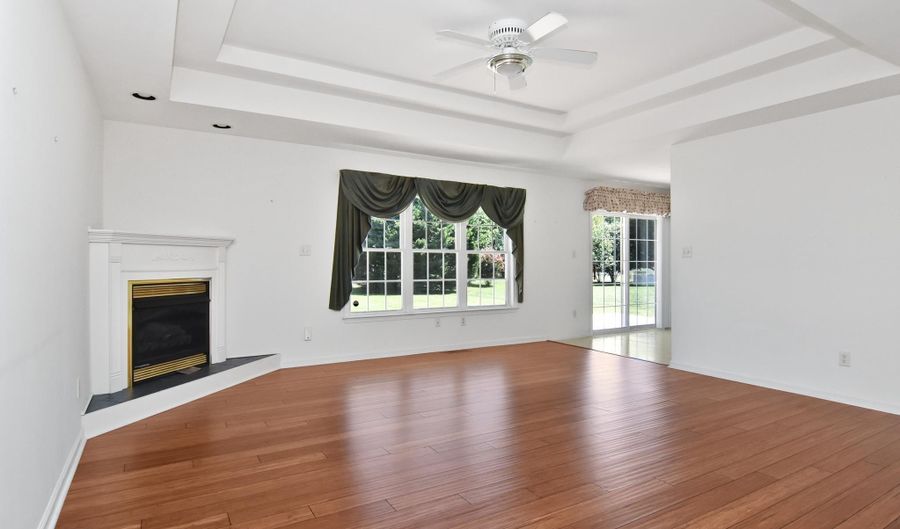 8 AUTUMNWOOD Way, Lewes, DE 19958 - 3 Beds, 2 Bath