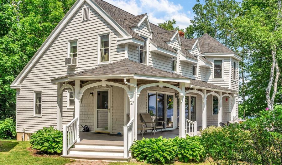 27 Highview Ter, Belfast, ME 04915 - 3 Beds, 2 Bath