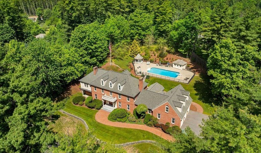 56 Oak Dr, Bedford, NH 03110 - 6 Beds, 8 Bath