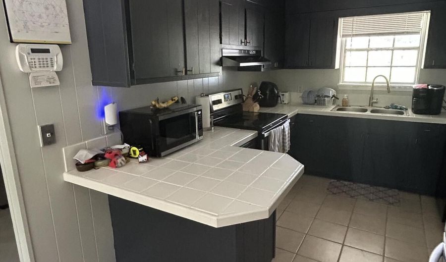 5919 40th Ct, Meridian, MS 39307 - 3 Beds, 2 Bath