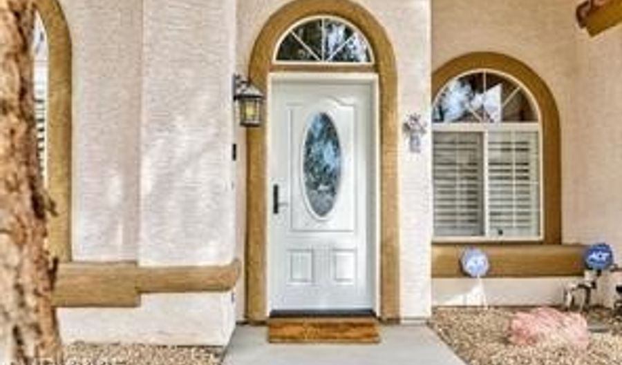 672 Hitchen Post Dr, Henderson, NV 89011 - 4 Beds, 3 Bath