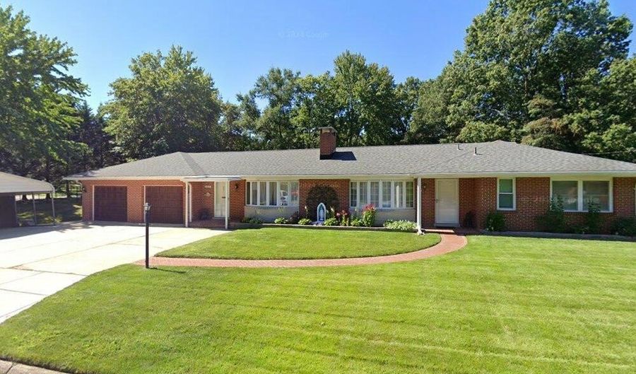 4307 SARASOTA Pl, Beltsville, MD 20705 - 5 Beds, 4 Bath