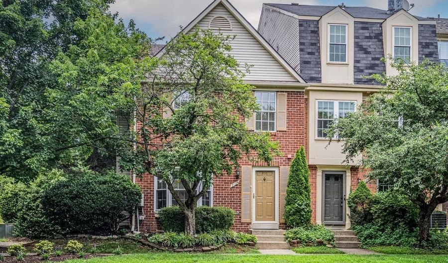 7124 SWANSONG Way, Bethesda, MD 20817 - 3 Beds, 3 Bath
