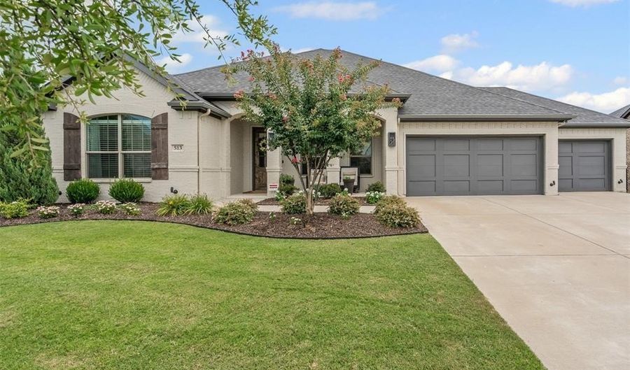 513 Point Vista Dr, Aledo, TX 76008 - 3 Beds, 4 Bath