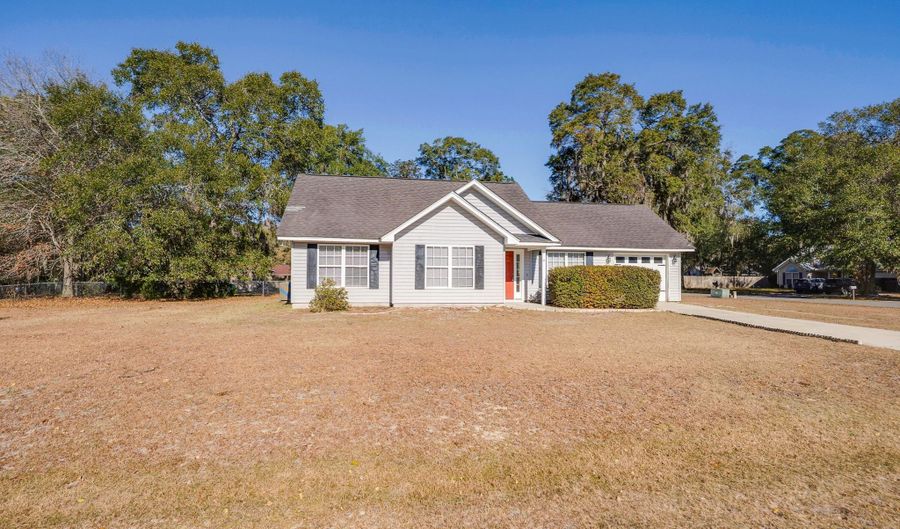 4 Fig Dr, Beaufort, SC 29907 - 3 Beds, 2 Bath