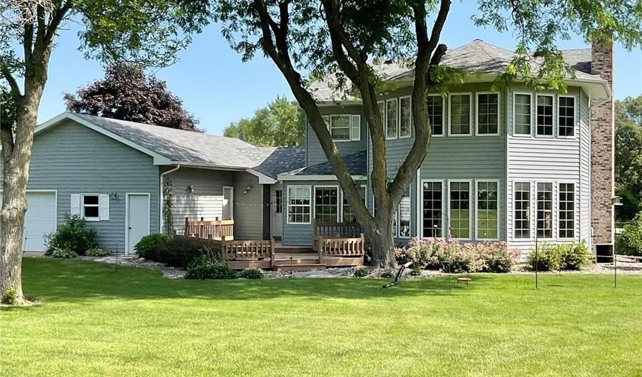 2701 4th Ave NW, Austin, MN 55912 - 4 Beds, 3 Bath