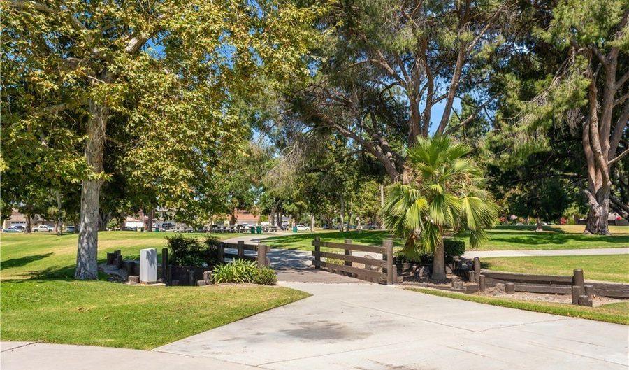 1250 S Brookhurst 2063, Anaheim, CA 92804 - 3 Beds, 2 Bath
