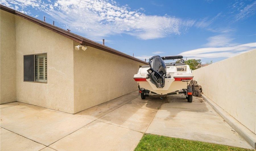 33717 Noreen Ln, Yucaipa, CA 92399 - 3 Beds, 2 Bath