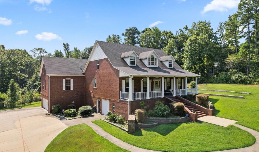 9770 Springhill Farms Dr, Alexander, AR 72002 - 4 Beds, 4 Bath