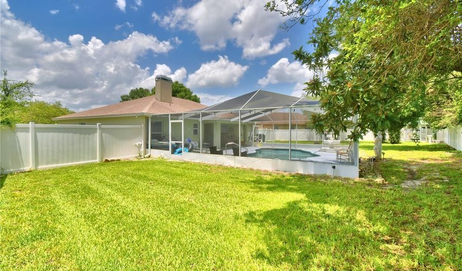 166 WINONA Cir, Auburndale, FL 33823 - 3 Beds, 2 Bath