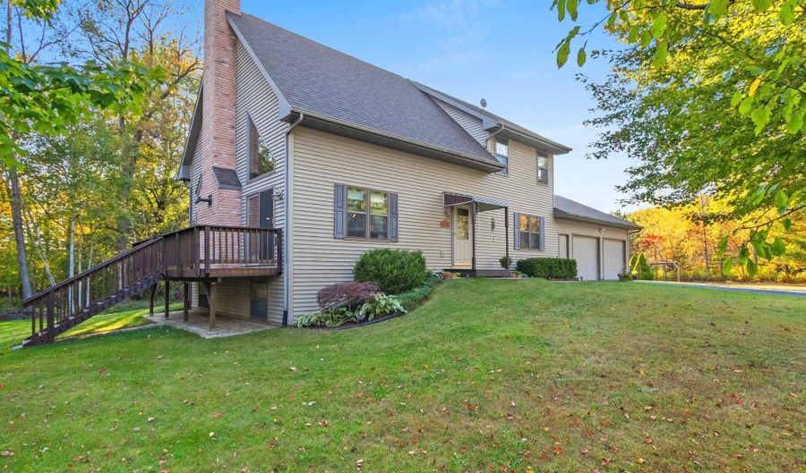 4683 WINDING CREEK Trl, Abrams, WI 54101 - 2 Beds, 2 Bath