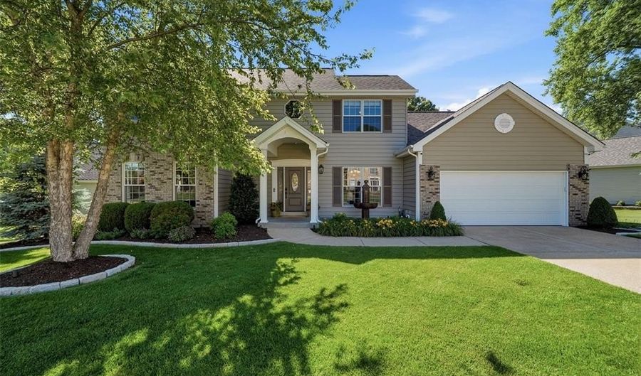 522 Arbor Meadow Dr, Ballwin, MO 63021 - 4 Beds, 4 Bath
