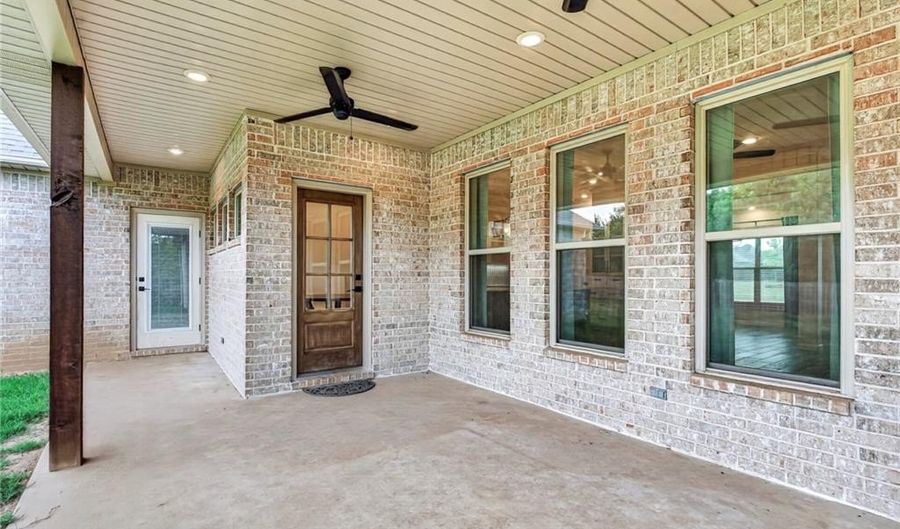 924 Mourning Dove Way, Barling, AR 72923 - 3 Beds, 2 Bath