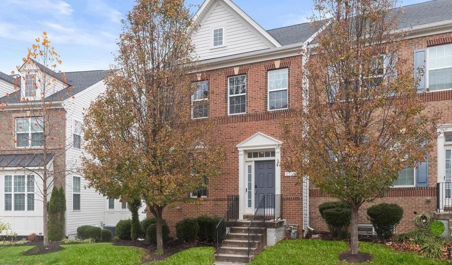 2116 GARDEN GROVE Ln, Bowie, MD 20721 - 4 Beds, 4 Bath