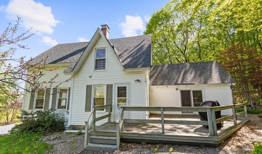 9 Kelsea Ave, Center Harbor, NH 03226 - 3 Beds, 2 Bath