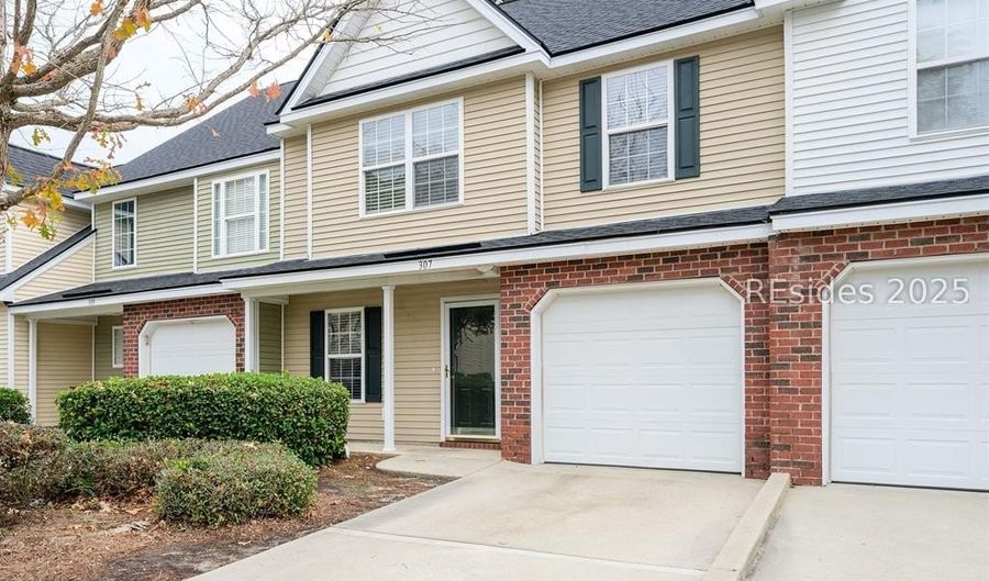 307 East Ave, Bluffton, SC 29910 - 3 Beds, 3 Bath
