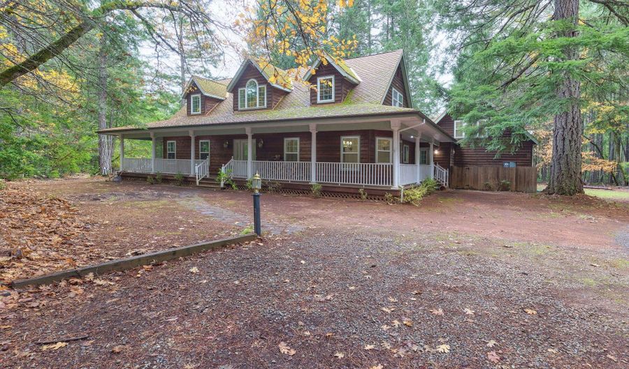 570 Idlewild Dr, Cave Junction, OR 97523 - 5 Beds, 5 Bath